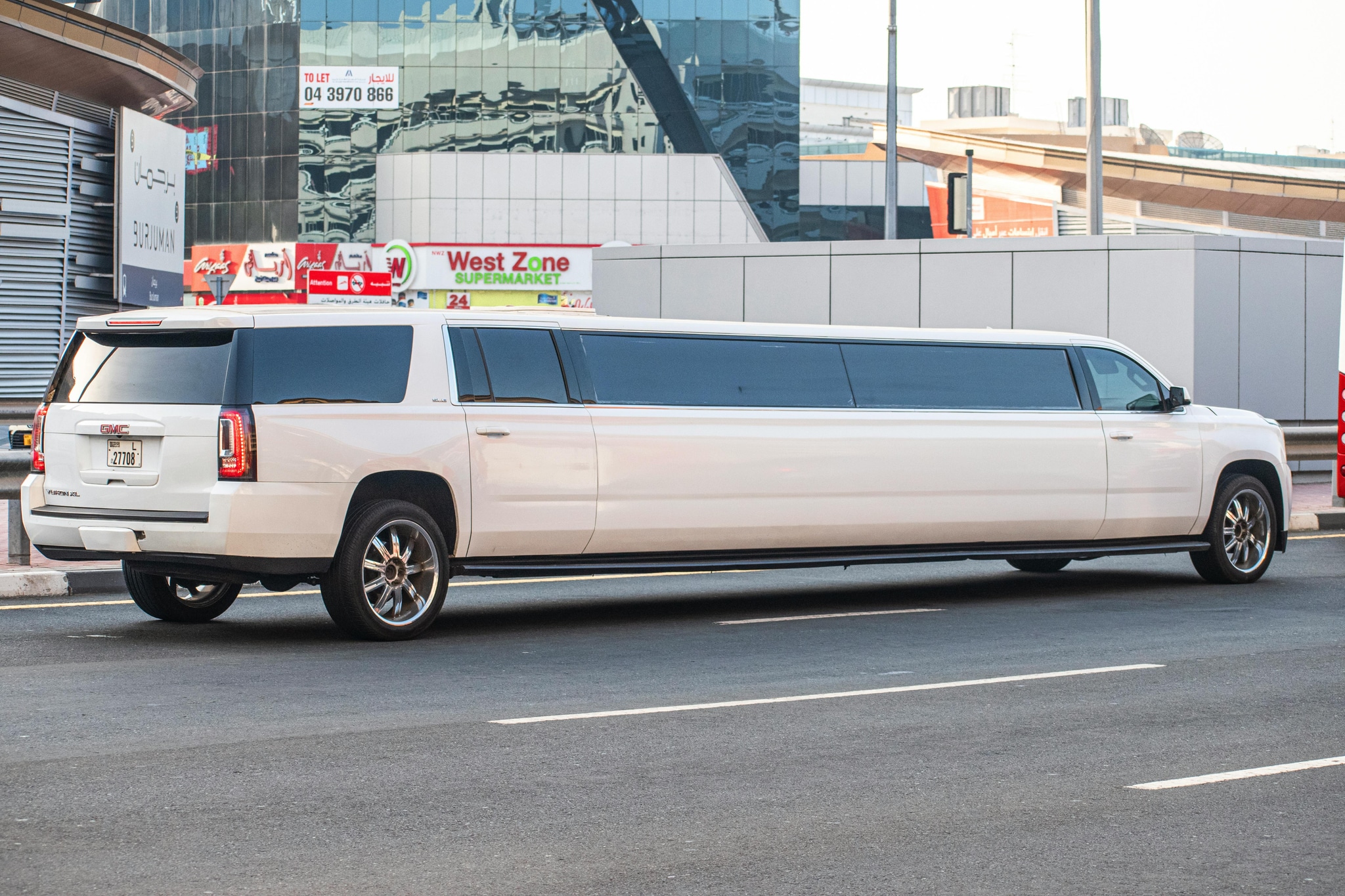 Limousine Service Miami FL – Elite Chauffeured Travel Across South Florida