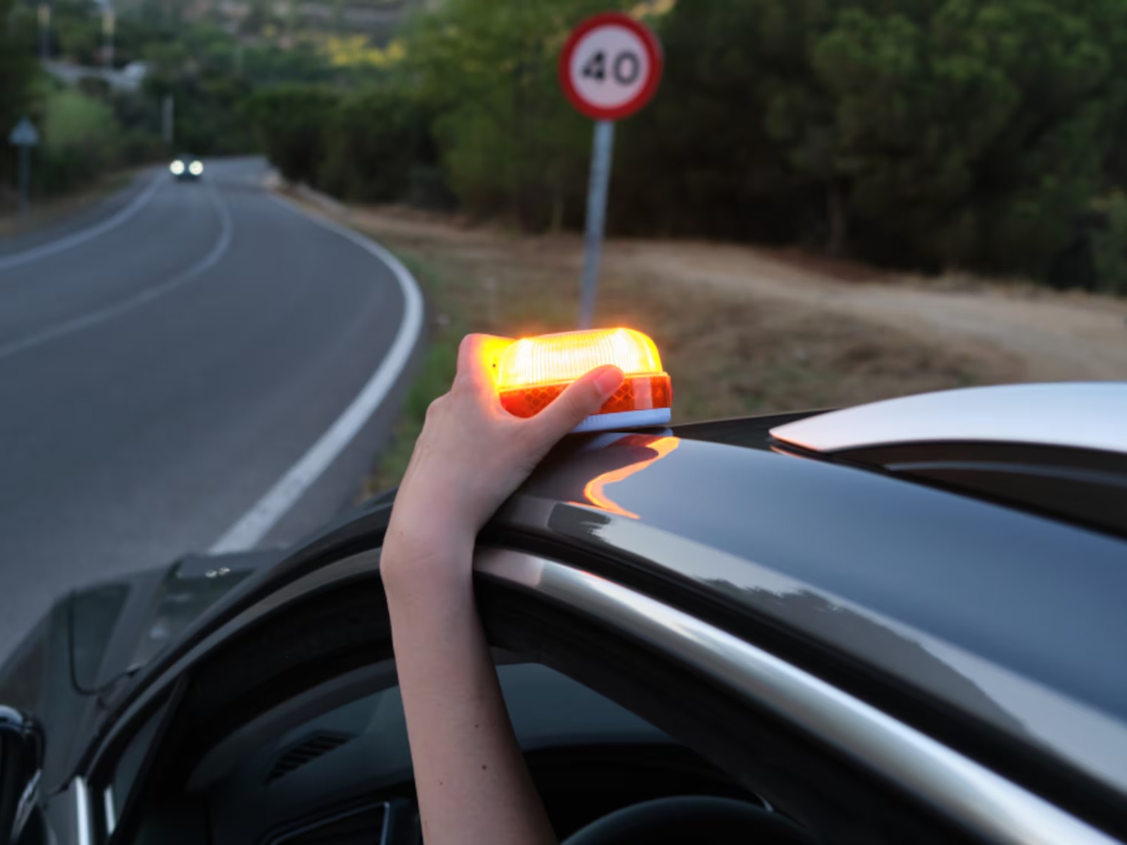 Die Warnleuchte V16: Sicherheit und Sichtbarkeit für Autofahrer