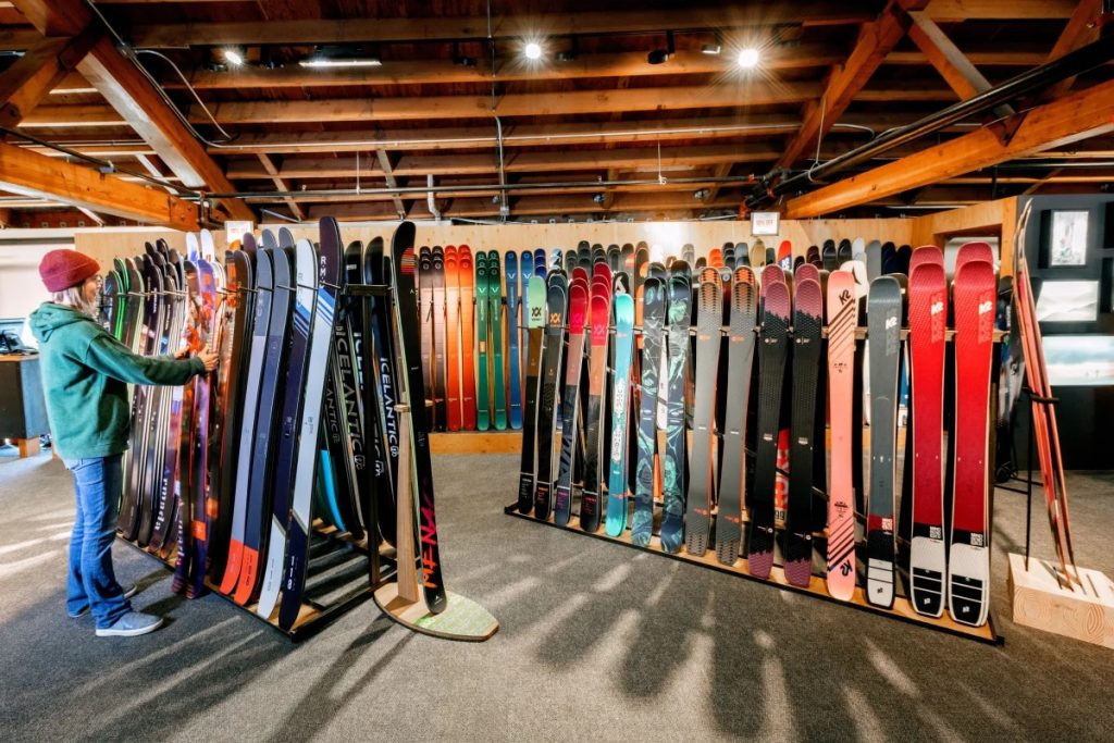 Boston, MA Ski and Snowboard – Best Ski and Snowboard Gear in Boston, MA