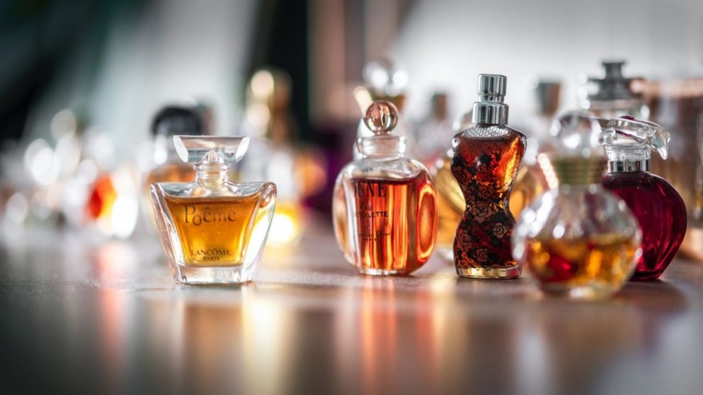 Ontdek Reef parfum met citrus, bloemige en warme ondertonen