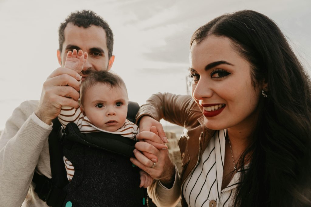 Pourquoi choisir un porte bébé en tissus pour vos randonnées ?